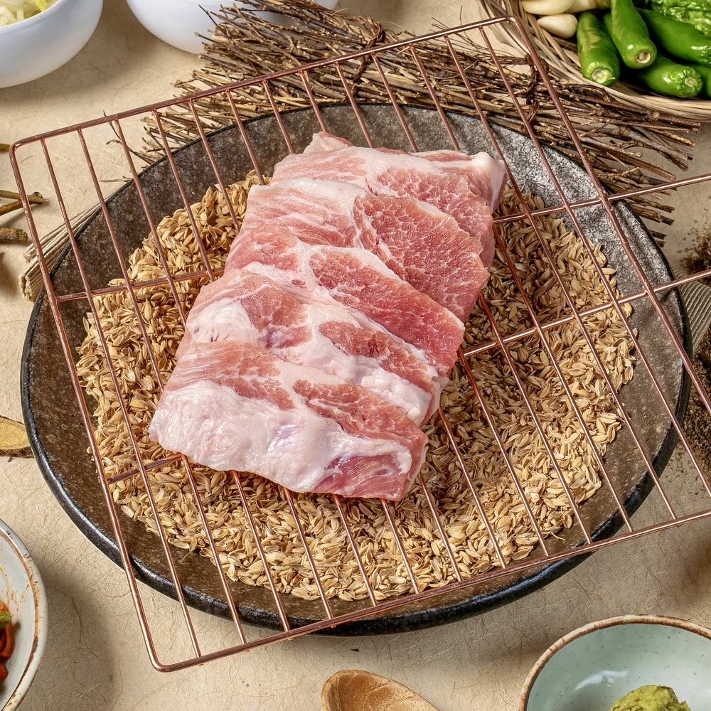 산솔 숙성 기왓살 Pork Chuck Flap (Giwat-sal) — 산솔 신논현점 고기 (BBQ) · Sansol Sinnonhyeon Korean BBQ menu (신논현 맛집 · 烤肉)